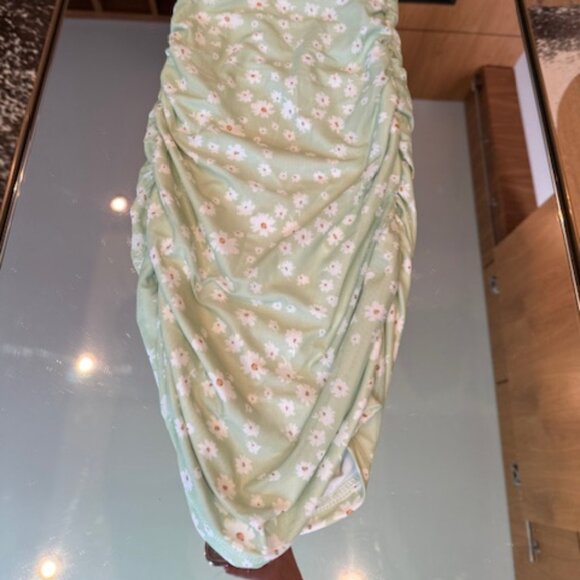 Pre-Loved Princess Polly Light Green Daisy Print Ruched Dress - Size 2 - Picture 4 of 7